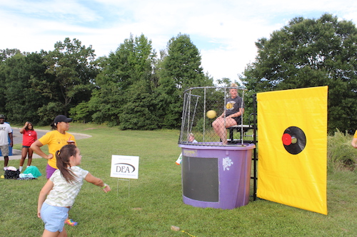 Dunk-tank-2